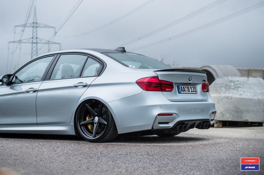 Детали экстерьера BMW M3 Sedan on Vossen Wheels (VWS-3) 2017 года  (фото 7 из 44)